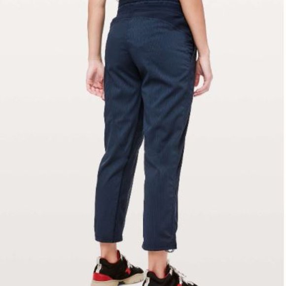 Lululemon Dance Studio Crop 25" - Picture 5 of 6